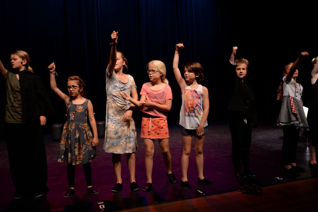 ../Images/Musical Nanny de Vries 055.jpg